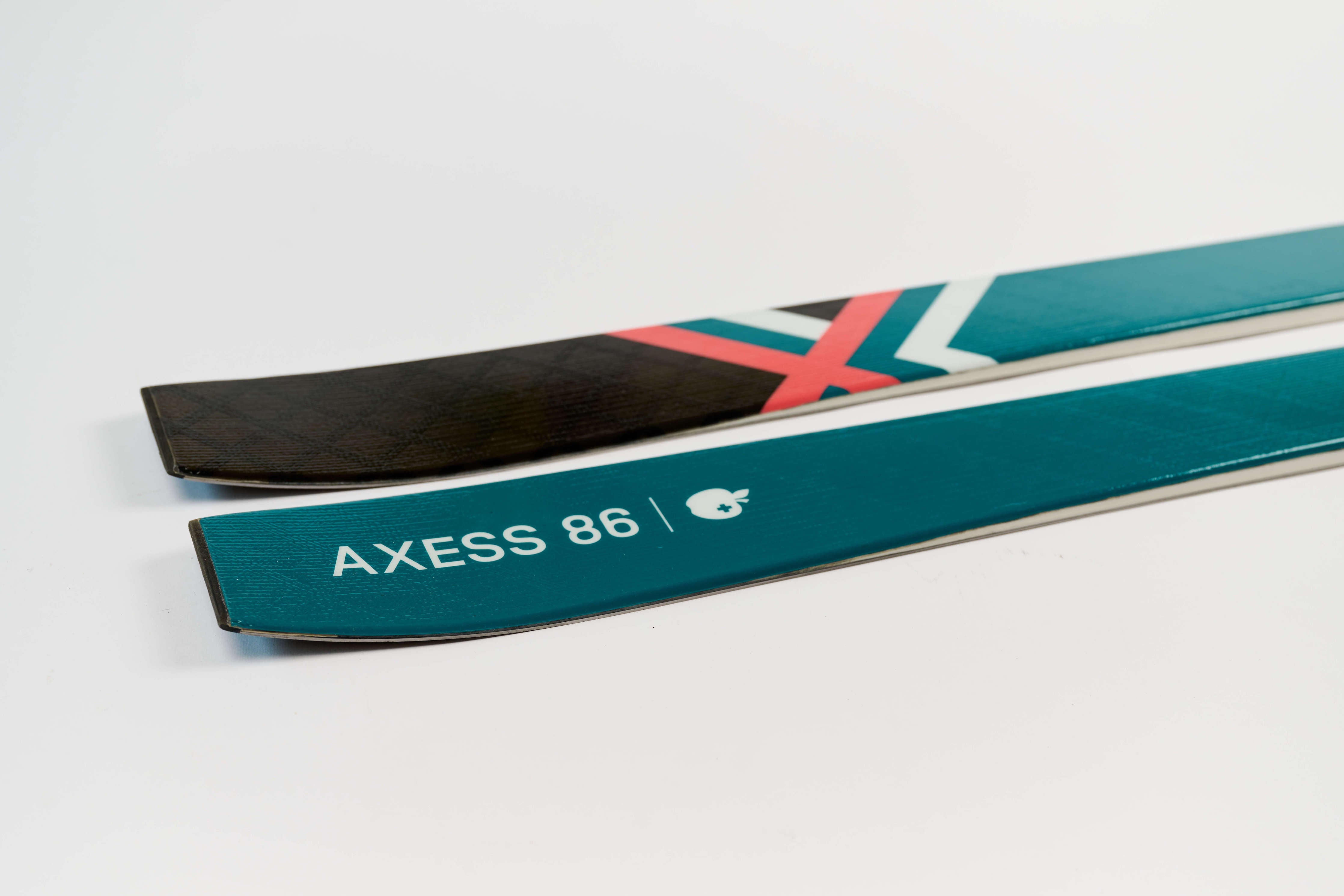 Elevate your skiing journey with Movement&#39;s Axess 86 Women&#39;s skis.