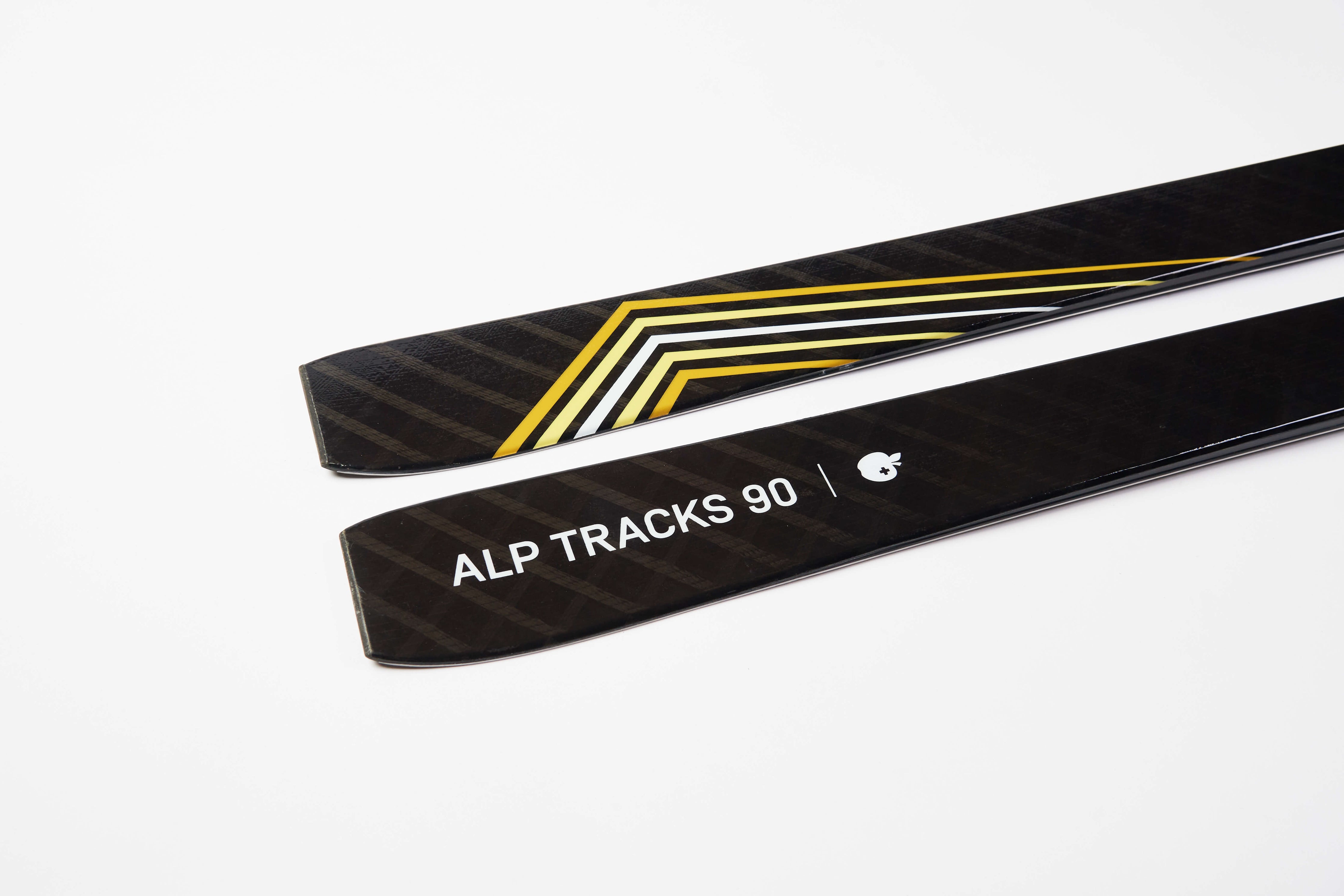 Forge unforgettable memories with Movement's Alp Tracks 90 touring skis.