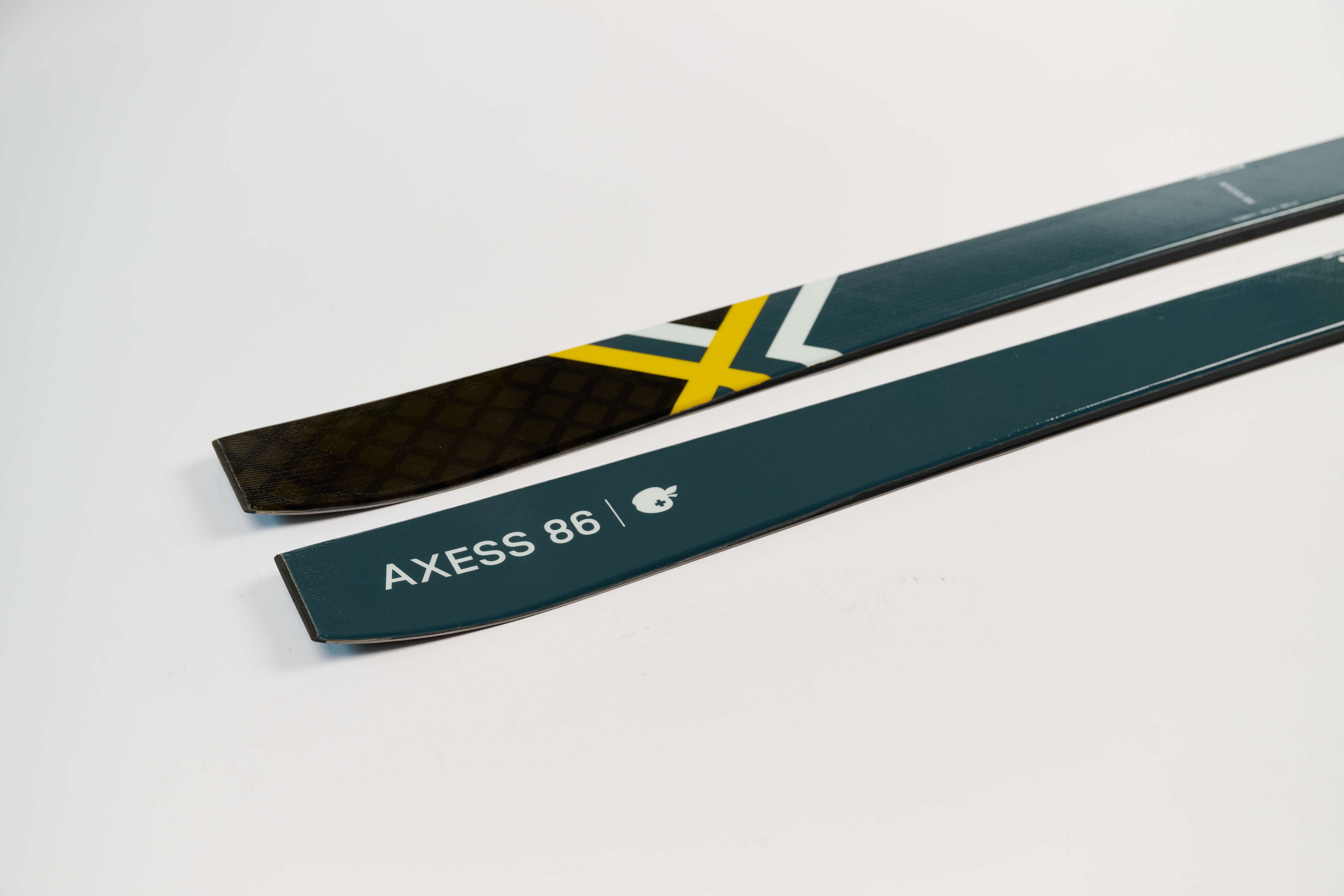 Elevate your skiing journey with Movement's Axess 86 skis.